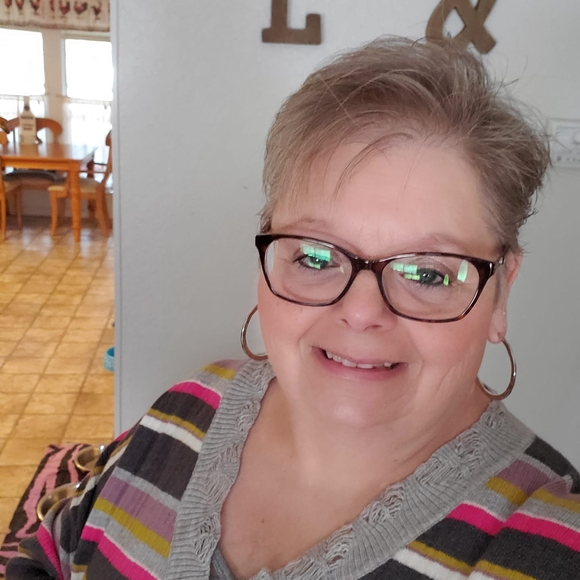 Meet your Posher, Robin - Picture 1 of 1